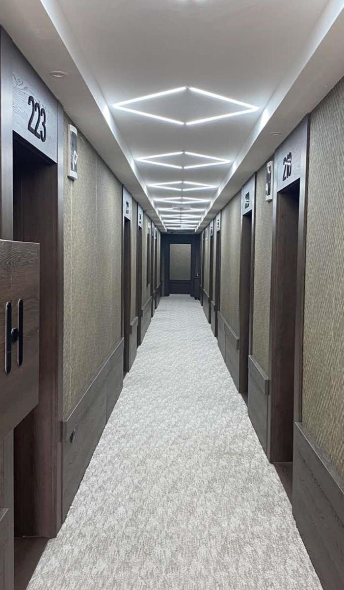 Hotel Stari Krovovi Veternik Dış mekan fotoğraf
