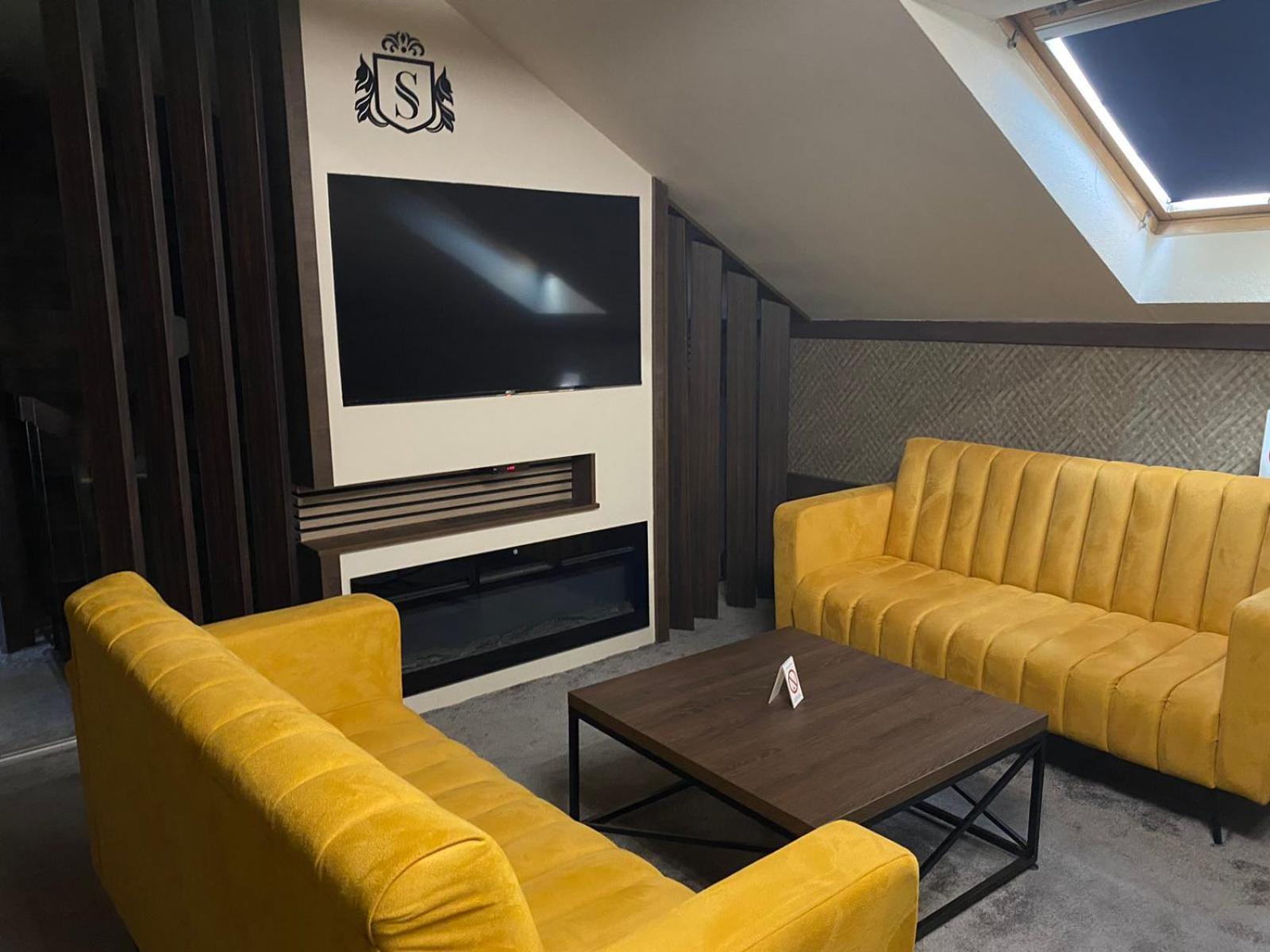 Hotel Stari Krovovi Veternik Dış mekan fotoğraf